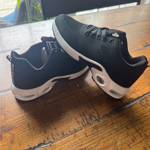 Women’s Comfortwear Orthopedic Black Tennis Shoes